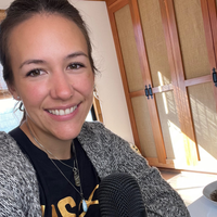 Curious about becoming an astrologer? Explore what it’s like to run an astrology business and help others through cosmic insights.