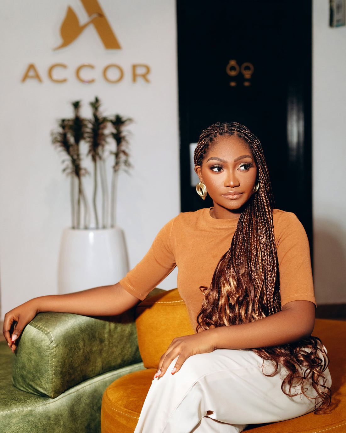 Book a career coaching session with a creative content creator & copywriter. Get insider insights into a day in the life of building engaging stories, brand strategies, and freelance freedom while designing your dream career path.